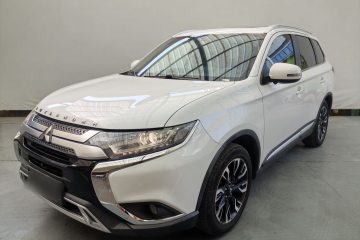 Used Mitsubishi Outlander 2019 2.0L Two-Wheel Drive Comfort Edition 5 Seats China VI Standard
