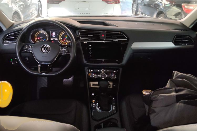 Used Volkswagen Tiguan L 2021 330TSI Automatic Two-Wheel Drive Smart Edition
