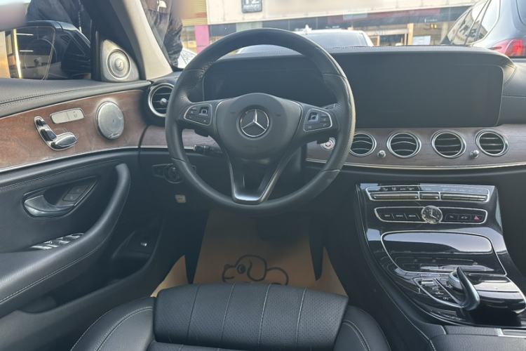 Used Mercedes-Benz E-Class 2016 E 200 L
