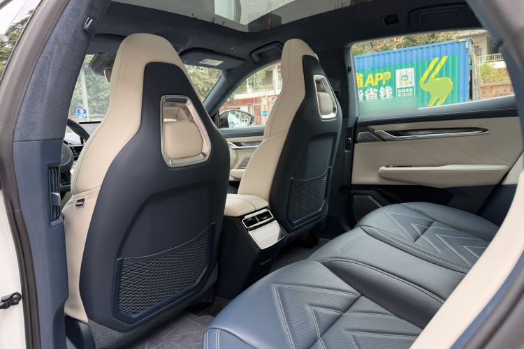 Used Zeekr 001 2023 WE Edition 100 kWh