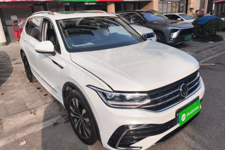 Used Volkswagen Tiguan L 2023 330TSI Automatic Two-Wheel Drive R-Line Enjoyment Edition
