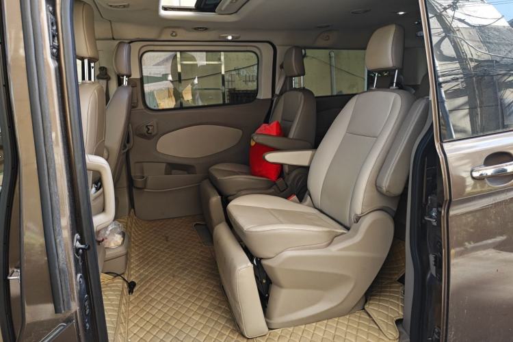 Used Ford Tourneo Custom 2017 2.0T Automatic Elite Version
