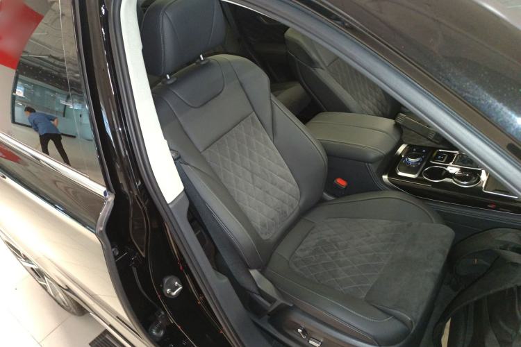 Used Hongqi HS7 2022 2.0T DCT Two-Wheel Drive Smart Connect Flagship Edition Five Seats
