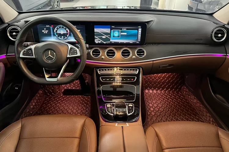 Used Mercedes-Benz E-Class 2016 E 300 L Sporty and Stylish Model
