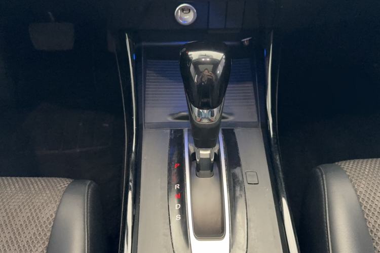 Used Honda Jade 2017 210TURBO CVT Fashion Edition 5-seater
