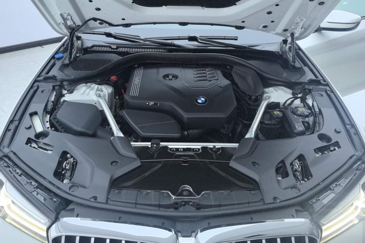 Used BMW 5 Series 2022 Restyled 530Li Leading Edition M Sport Package
