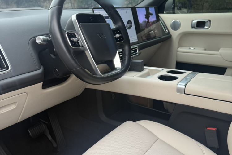 Used Li Auto L9 2023 Pro Model
