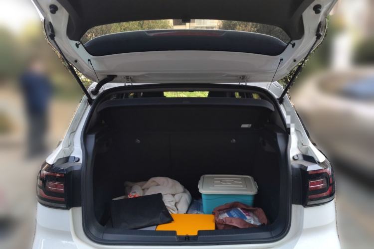 Used Volkswagen Tacqua 2020 1.5L Automatic Yue