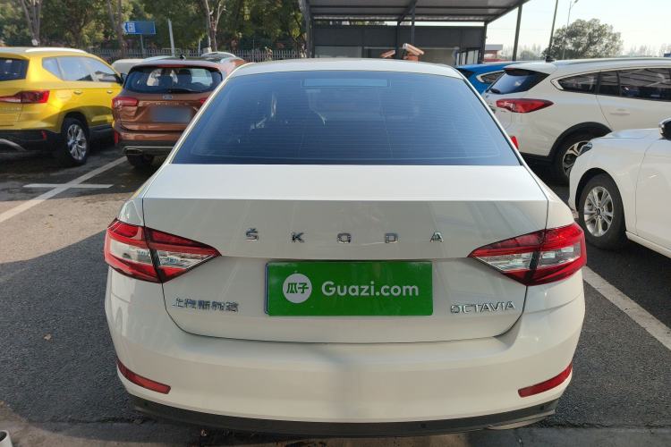 Used Skoda Octavia 2019 1.5L Automatic SmartDrive Comfort Edition China VI Standard
