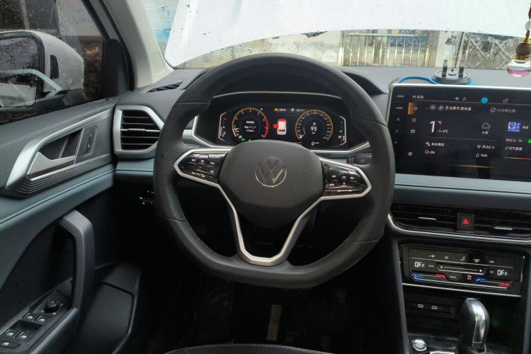 Used Volkswagen Tharu 2023 300TSI Two-Wheel-Drive Full Moon Edition
