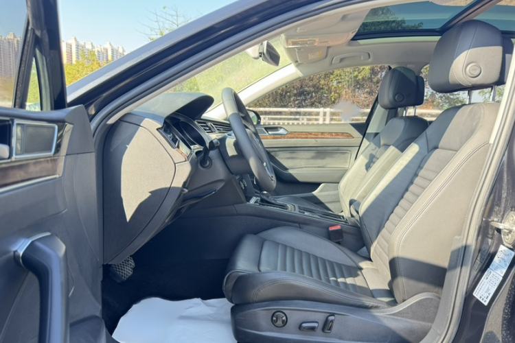 Used Volkswagen Magotan 2019 330TSI DSG Luxury Version China VI Standard
