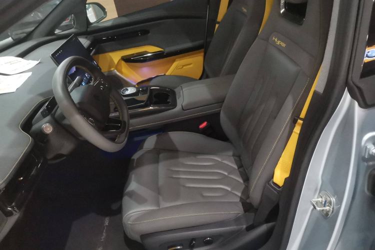 Used  GT 2023 560 Rear-Drive Seven-Wing Edition