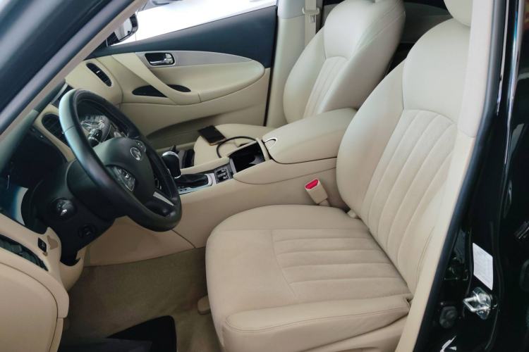 Used Infiniti QX50 2015 2.5L Comfort Edition
