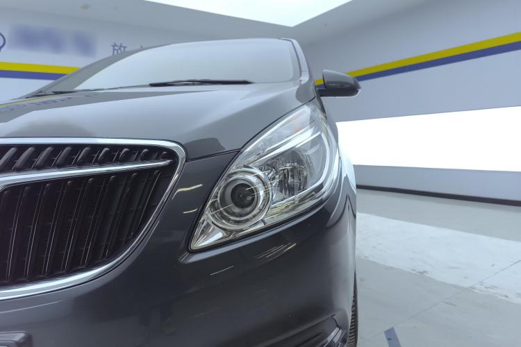 Used Buick GL8 2018 28T Luxury Model China VI Standard
