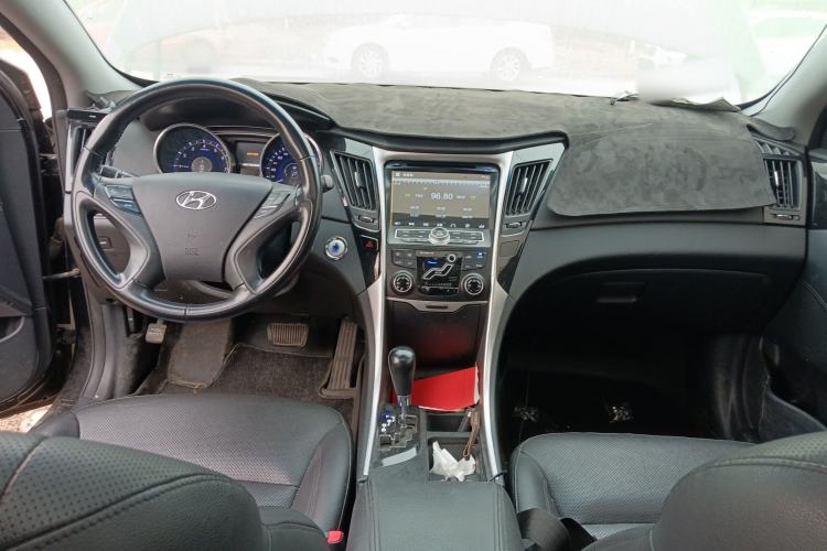 Used Hyundai Sonata 2014 2.0L Automatic Luxury Edition
