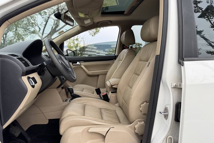 Used Volkswagen Touran 2015 1.4T DSG Comfort Edition 5 Seats
