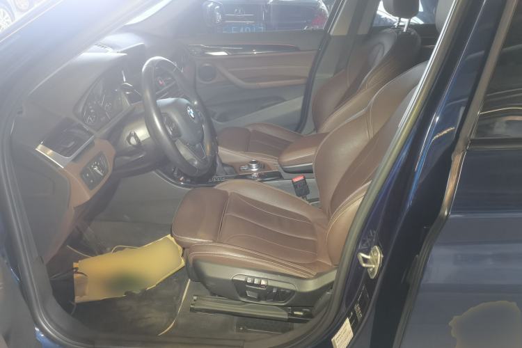 Used BMW X1 2016 sDrive20Li Luxury Model
