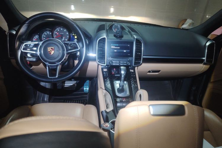 Used Porsche Cayenne 2016 Cayenne Platinum Edition 3.0T
