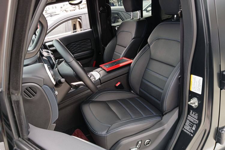 Used Beijing Auto BJ40 2023 2.0D Automatic Four-Wheel Drive Blade Hero Edition Adventurer Type
