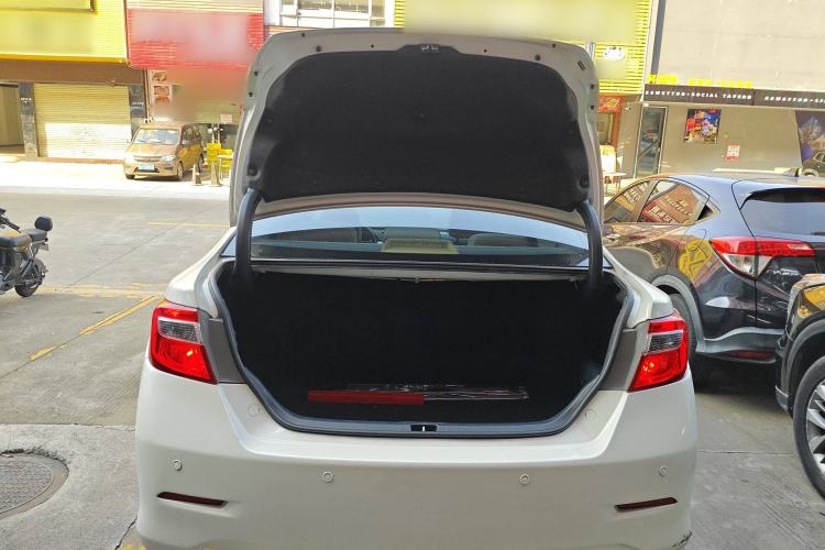 Used Toyota Camry 2012 Luxurious Edition 2.5HG Zunrui
