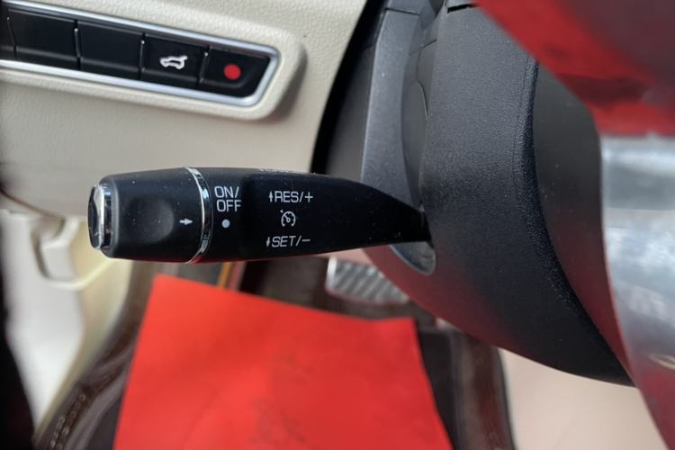 Used Zotye T700 2017 1.8T Dual-Clutch Luxury Model
