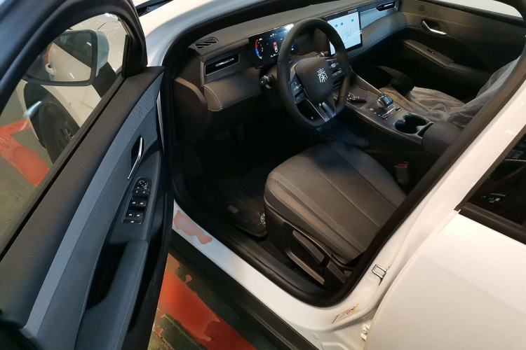 Used BYD Qin PLUS 2025 DM-i Smart Drive 55KM Leading Model
