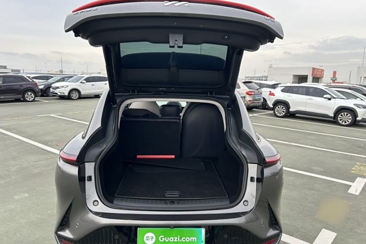 Used  LS7 2023 100kWh Lux All-Wheel-Drive Version
