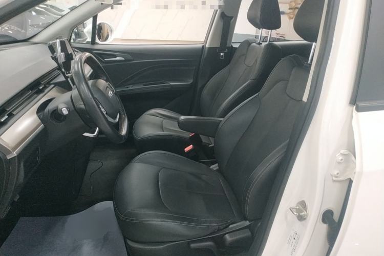 Used NETA V 2021 Long-Range Entertainment Edition Upgrade Model