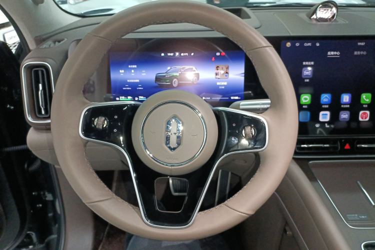 Used Hima AITO M9 2025 Extended-Range Ultra Version 52 kWh 6-Seater
