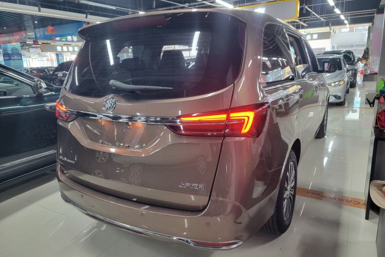 Used Buick GL8 2020 Land Cruiser Executive Class 652T Comfort Model
