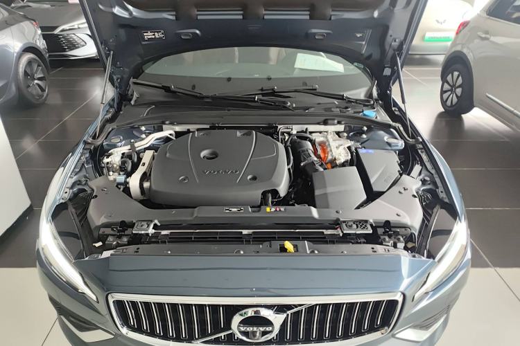 Used Volvo S60 New Energy 2022 T8 eDrive Hybrid All-Wheel Drive Smart Luxury Edition
