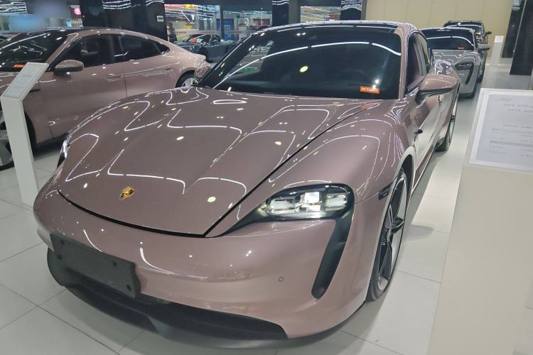 Used Porsche Taycan 2022-Year Updated Taycan
