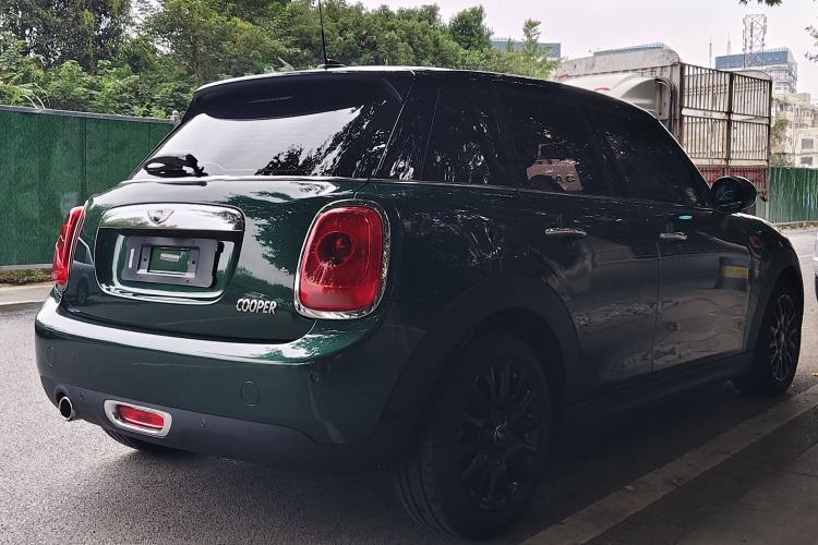 Used  MINI 2016 1.5T COOPER Five-Door Edition
