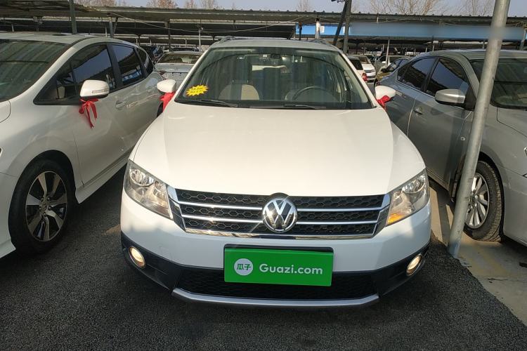 Used Volkswagen Cross Lavida 2014 1.6L Automatic