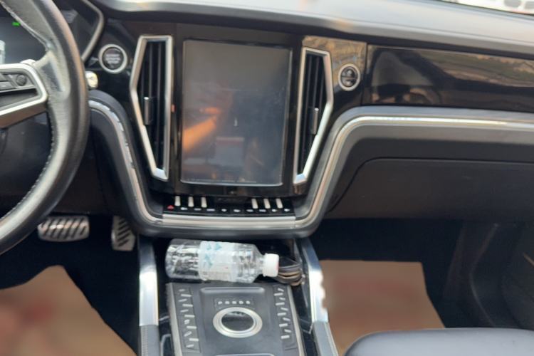 Used Zotye T700 2017 1.8T Dual-Clutch Prestige Model
