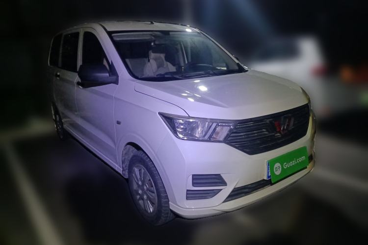 Used Wuling Hongguang 2019 1.5L S Basic Version China VI Standard LAR