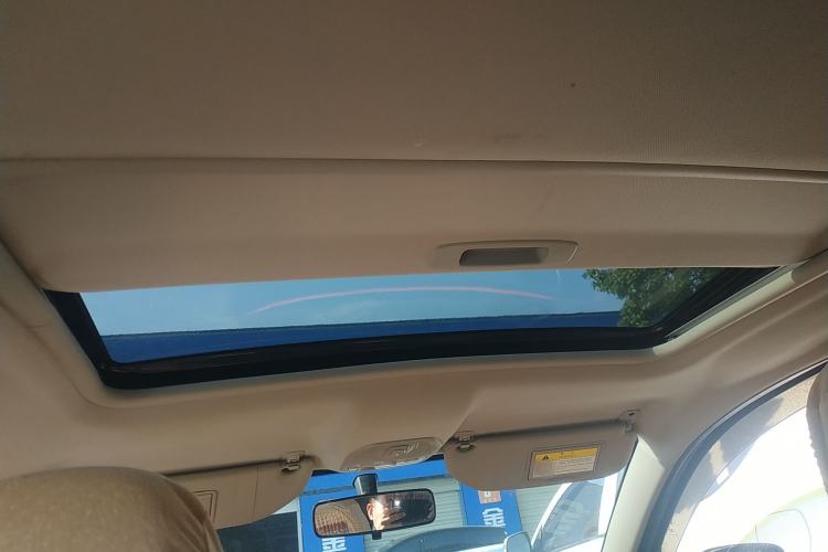 Used Citroen Elysee 2015 Zhishang Edition 1.6L Manual Fashion Model