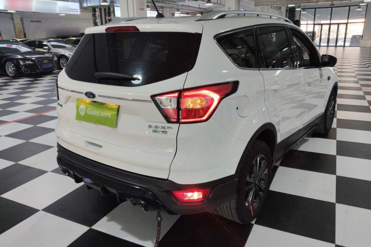 Used Ford Kuga 2019 EcoBoost 180 Two-Wheel-Drive Platinum Edition China VI Standard
