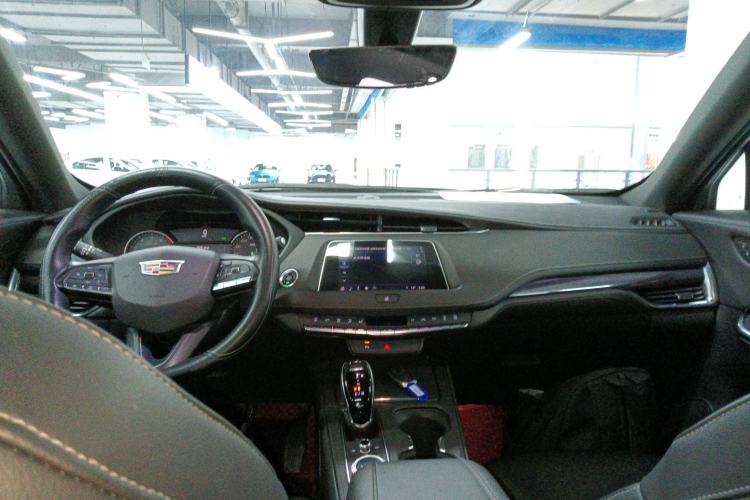 Used Cadillac XT4 2021 28T Two-Wheel Drive Tech Edition