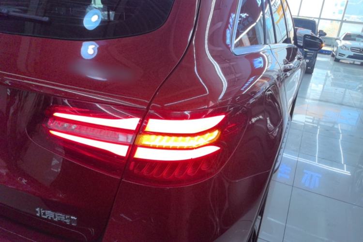 Used Mercedes-Benz GLC 2019 Refreshed GLC 300 L 4MATIC Dynamic Edition
