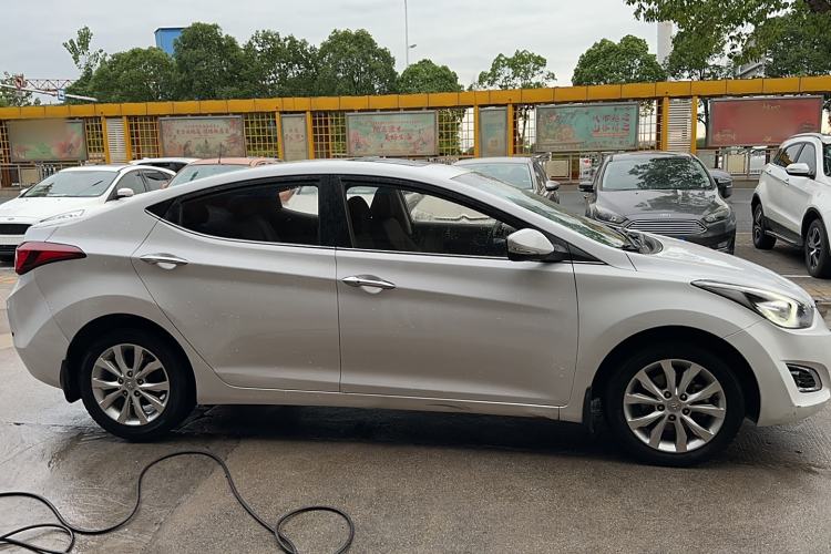 Used Hyundai Elantra 2016 1.6L Automatic Prestige Edition
