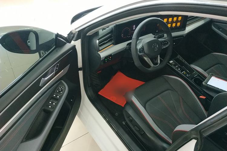 Used Volkswagen Lamando 2025 Lavida L 280TSI DSG Cool & Spicy Edition
