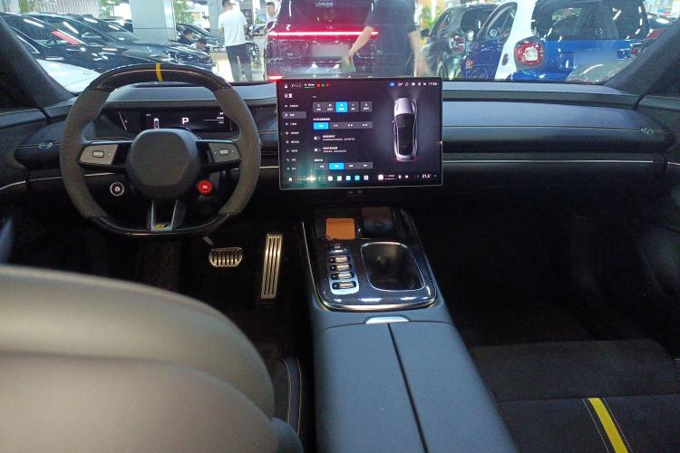 Used  SU7 Ultra 2025 Ultra Model
