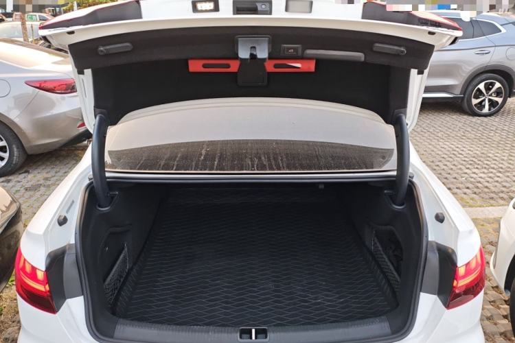 Used Audi A4L 2020 40 TFSI Luxury Dynamic Model
