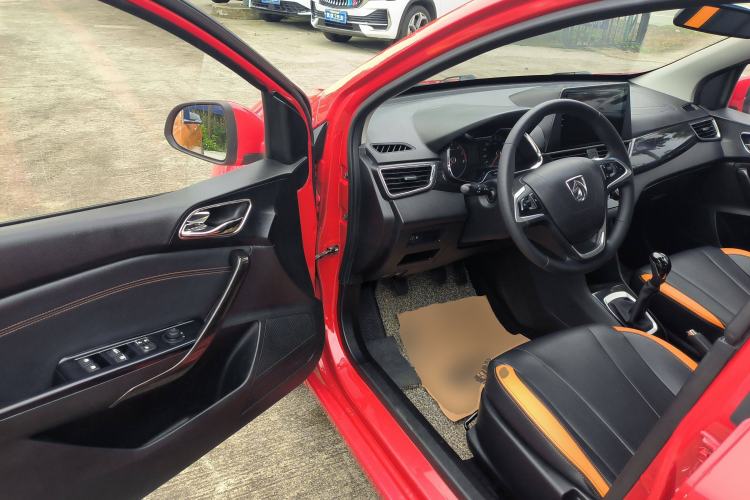 Used Baojun 310 2016 1.2L Manual Luxury Model