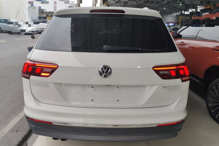 Used Volkswagen Tiguan L 2020 330TSI Automatic Two-Wheel Drive Smart Luxury Edition China VI Standard
