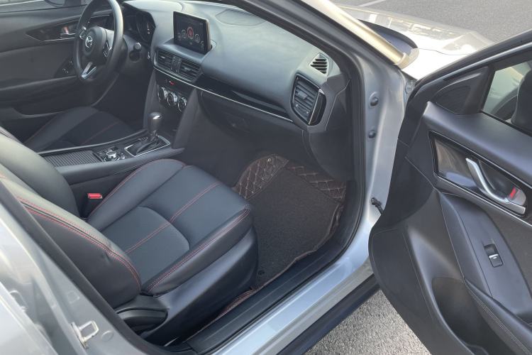 Used Mazda CX-4 2021 2.0L Automatic Two-Wheel Drive Blue Sky Dynamic Edition
