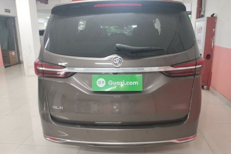 Used Buick GL8 2023 Facelifted Land Cruiser Executive Luxury Version
