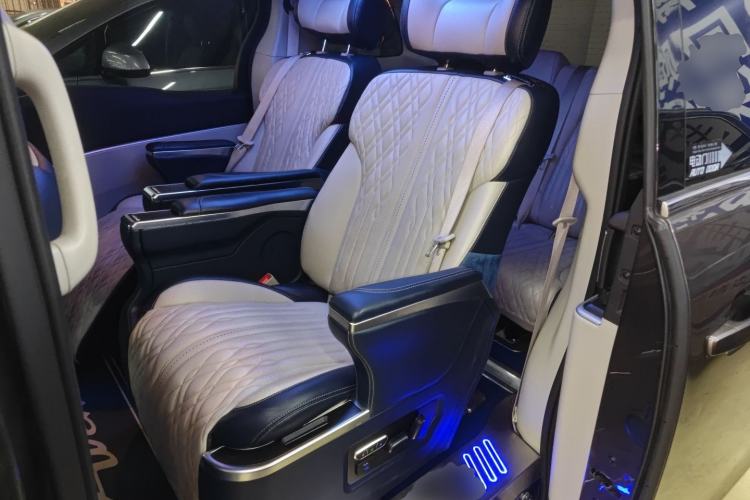 Used Buick GL8 2021 Land Cruiser Executive Class 652T Comfort Model