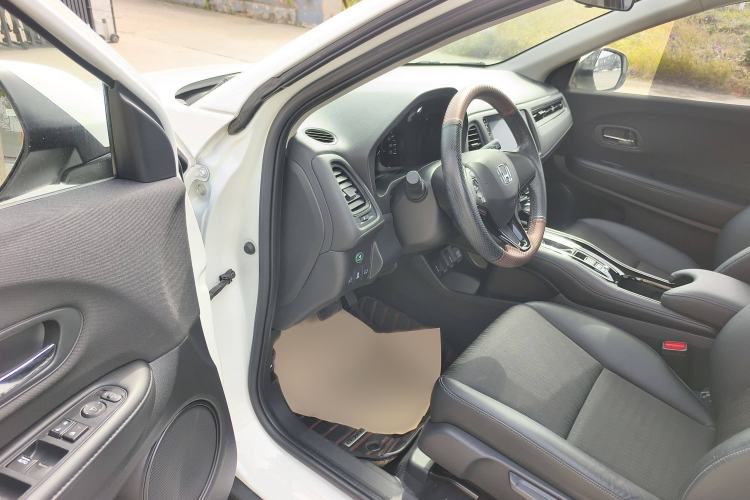 Used Honda Vezel 2020 1.5L CVT Pioneer Edition
